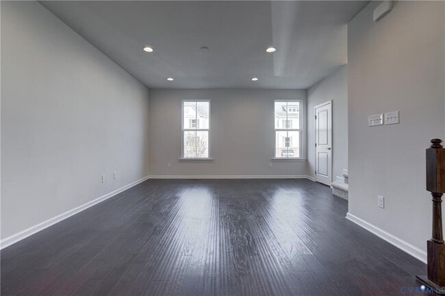 Building Photo - 429 Crofton Village Terrace