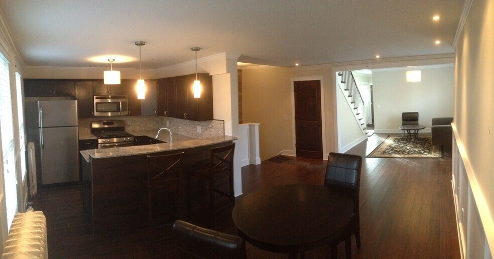 Building Photo - 2726 Colfax Ave S