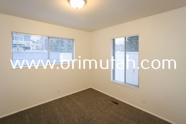 Building Photo - 3671 S 2245 E