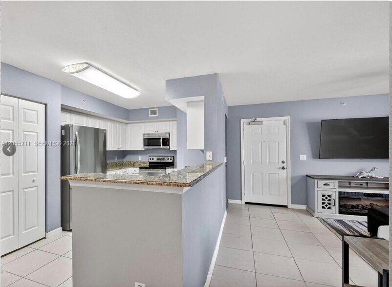 Building Photo - 6769 Heritage Grande