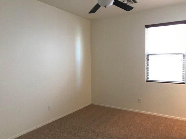 Building Photo - 7323 W St Charles Ave