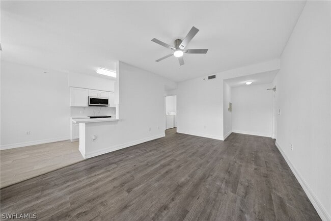 Building Photo - 7925 Preserve Cir