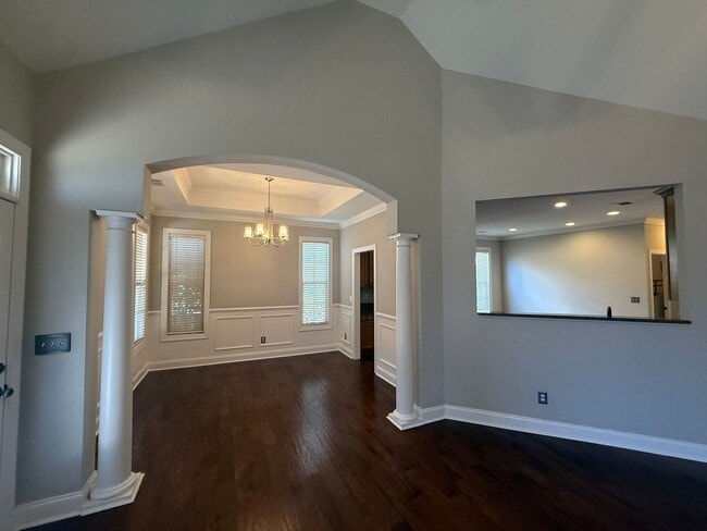 Building Photo - Well Maintained One Level Home in Gardens at Gatewood