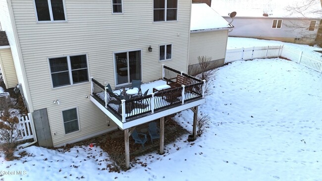 Building Photo - 8 Backstretch Ct