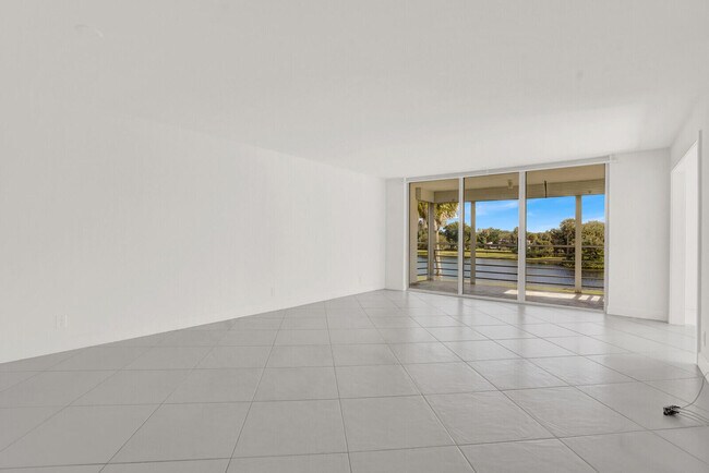 Building Photo - 804 Cypress Blvd