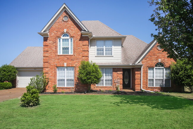Building Photo - 7412 English Ivy W