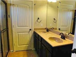 Building Photo - 12605 Charlies Ln