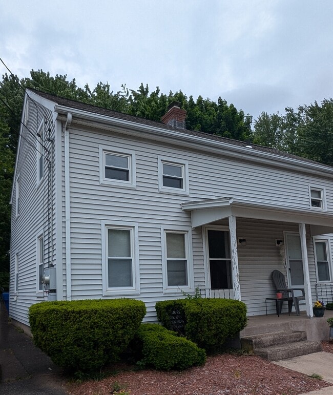 Primary Photo - 16 Maple St