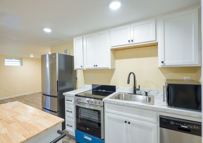 Building Photo - Cozy 1 BR/1 BA Apartment in Severna Park!