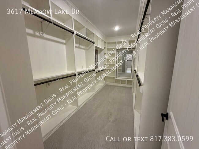 Building Photo - 3617 Meadow Lake Dr