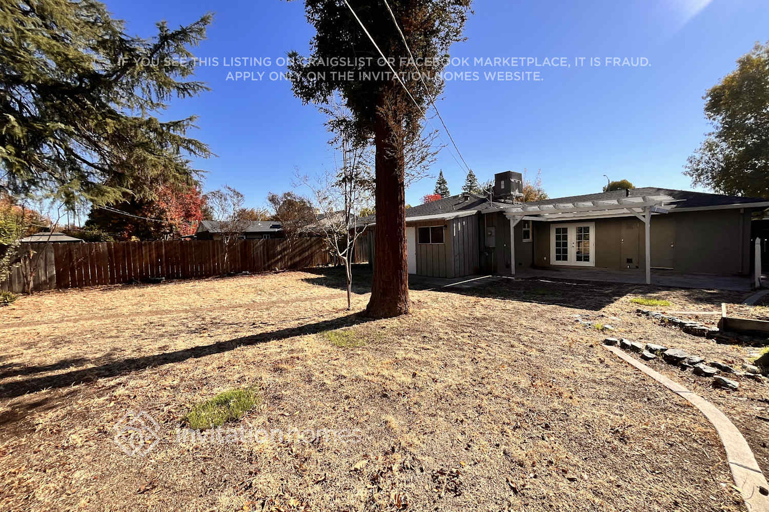 Building Photo - 909 Cottage Dr