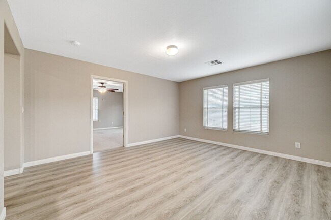 Building Photo - 1st MONTH FREE! Lone Mountain Heights Luxu...