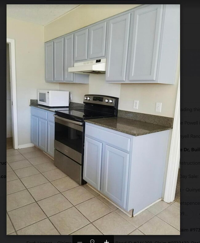 Building Photo - 12081 Longwood Dr