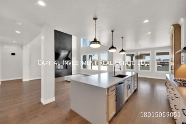 Building Photo - 2733 Urban Ridge Rd