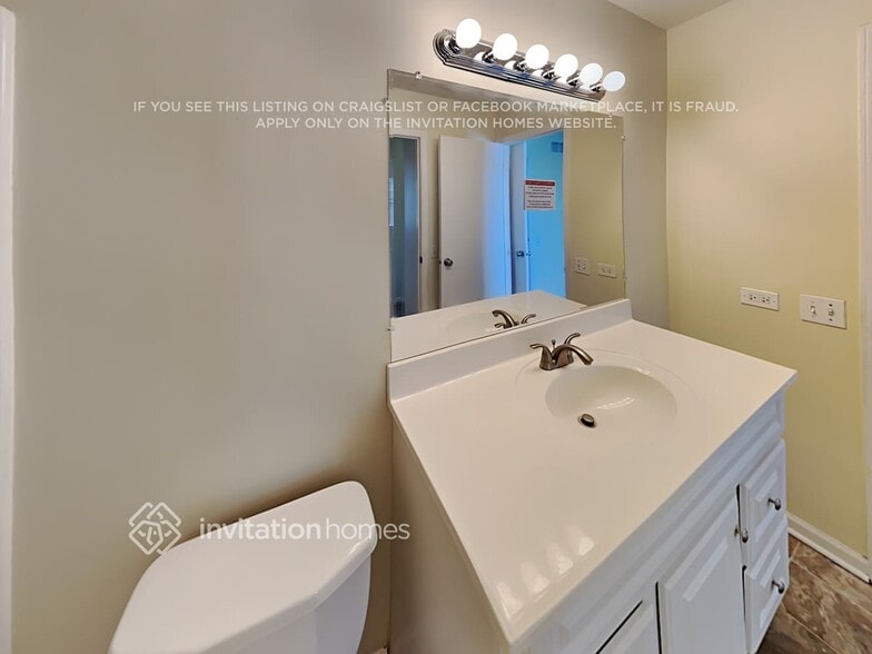 Building Photo - 856 Carnoustie Ct