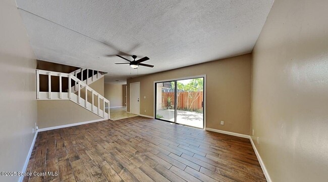 Building Photo - 2313 Vista Oaks Cir NE