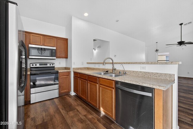 Building Photo - 2130 Sabino Ln