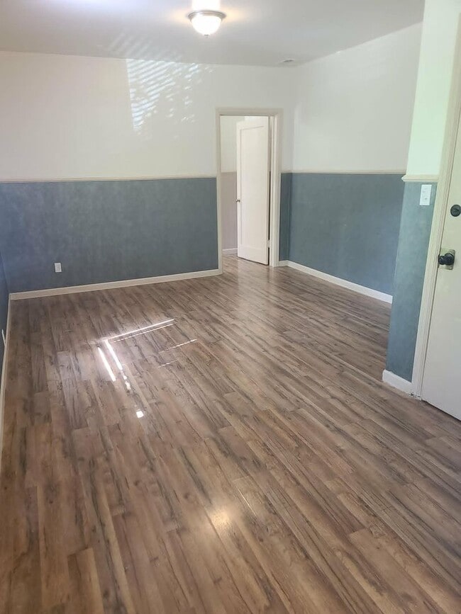 Building Photo - Charming 1 Bedroom, 1 Bath Apartment in Downtown Boise