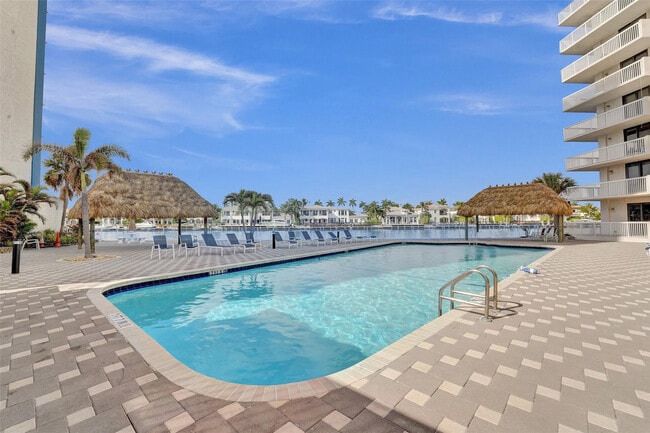 Building Photo - 1600 S Ocean Dr