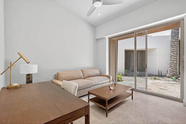 Building Photo - 9 Rockcrest