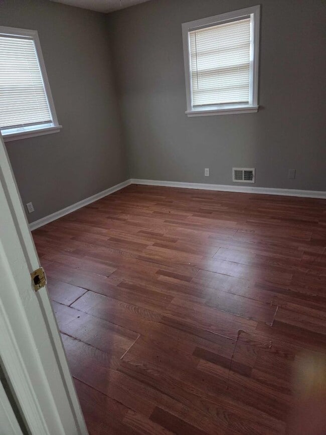 Building Photo - 4178 Churchman Ave