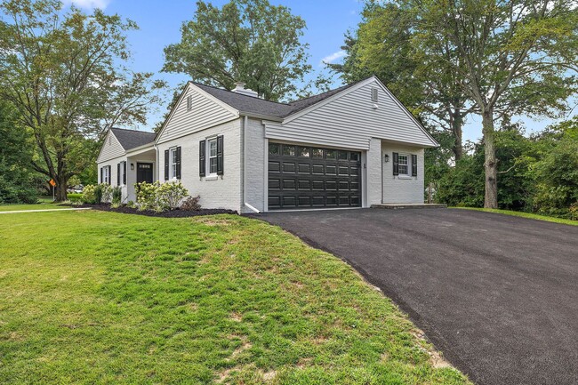 Building Photo - Renovated Ranch in North Wlmington