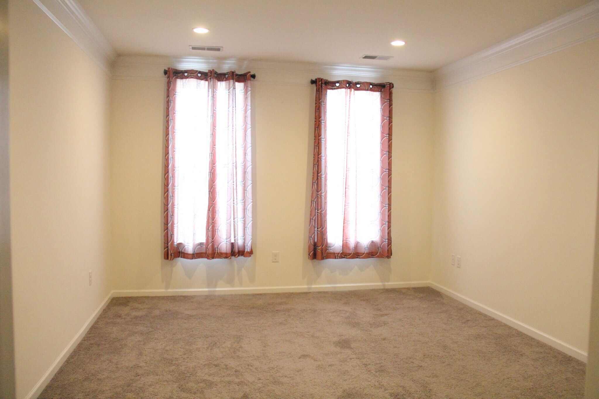 Common bathroom view 2 - 115 Deacon Shattuck Way