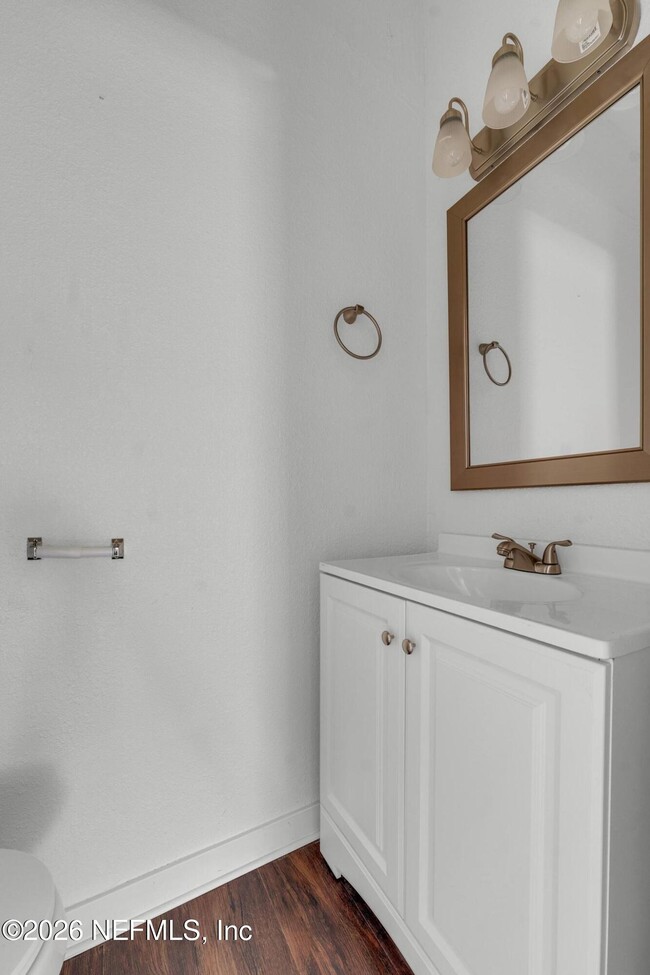 Building Photo - 2106 Moncrief Rd