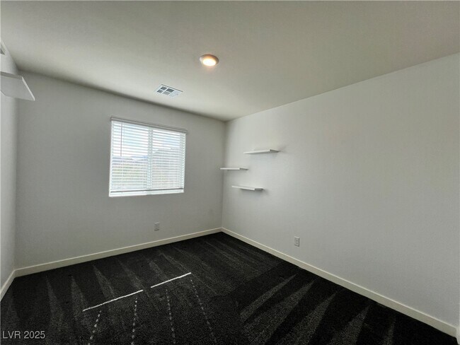 Building Photo - 12743 Epperly St