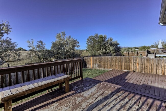 Building Photo - 3 Bedroom 2 1/2 Bath in Loveland