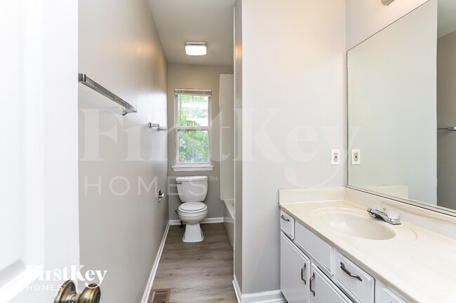 Building Photo - 21439 Georgetown Dr