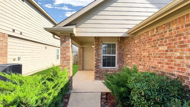 Building Photo - 2131 Tandy Park Way