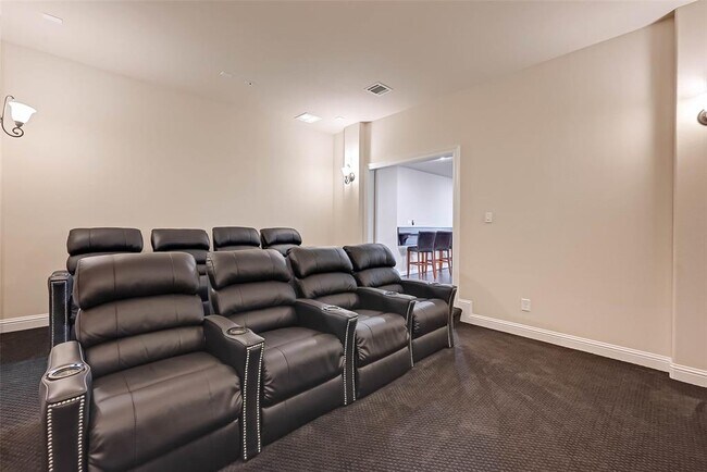 Building Photo - 17519 Galloway Forest Dr