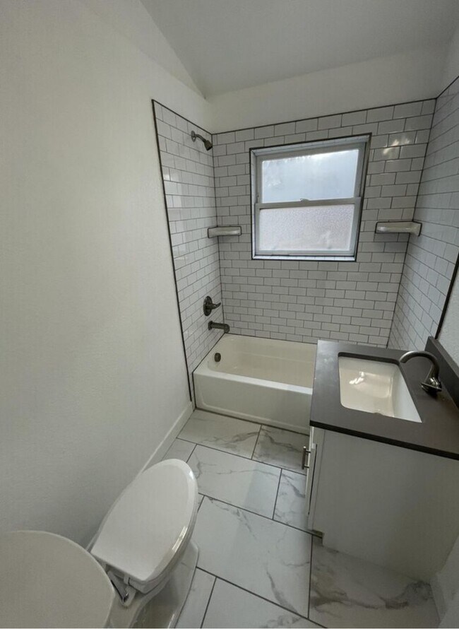 Building Photo - Charming Olde Town Arvada Home!
