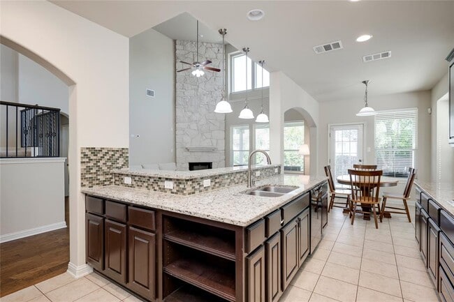 Building Photo - 4211 Oldenburg Ln