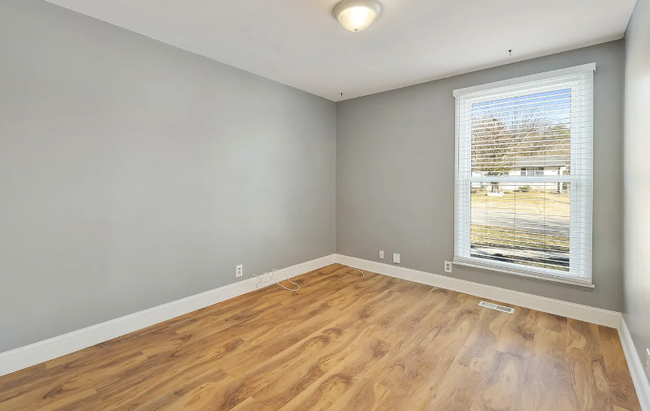 Building Photo - 257 Haynes Park Dr