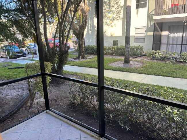 Building Photo - 7523 S Oriole Blvd