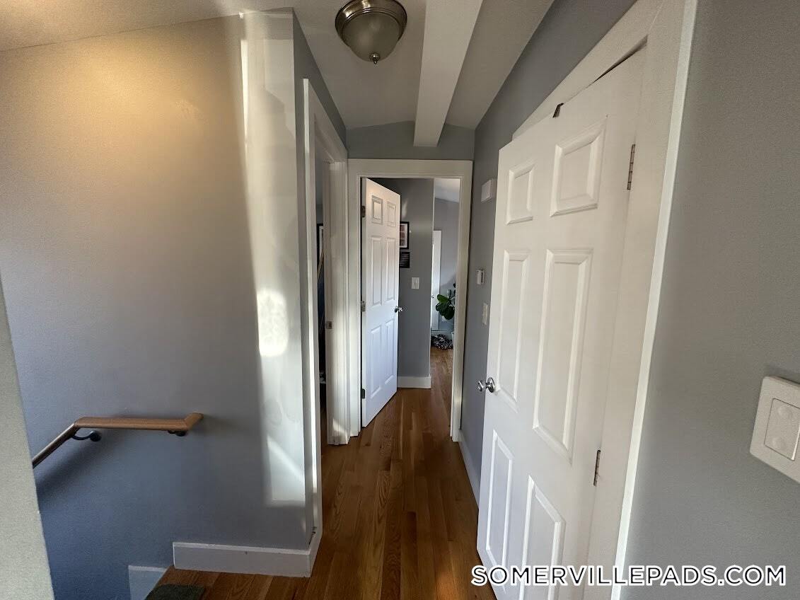 Building Photo - 287 Beacon St