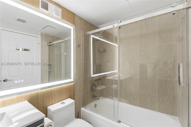 Building Photo - 2501 S Ocean Dr