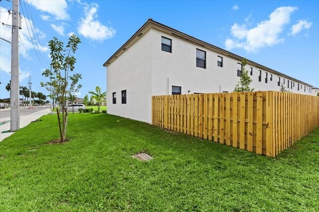 Building Photo - 23210 SW 133rd Ct