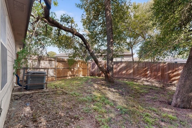 Building Photo - Charming 4-Bedroom Home on Quiet Cul-de-Sac | Move-In Ready | Deposit Alternative Available
