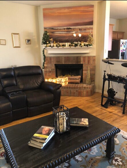 Building Photo - 3521 Desert Mesa Rd