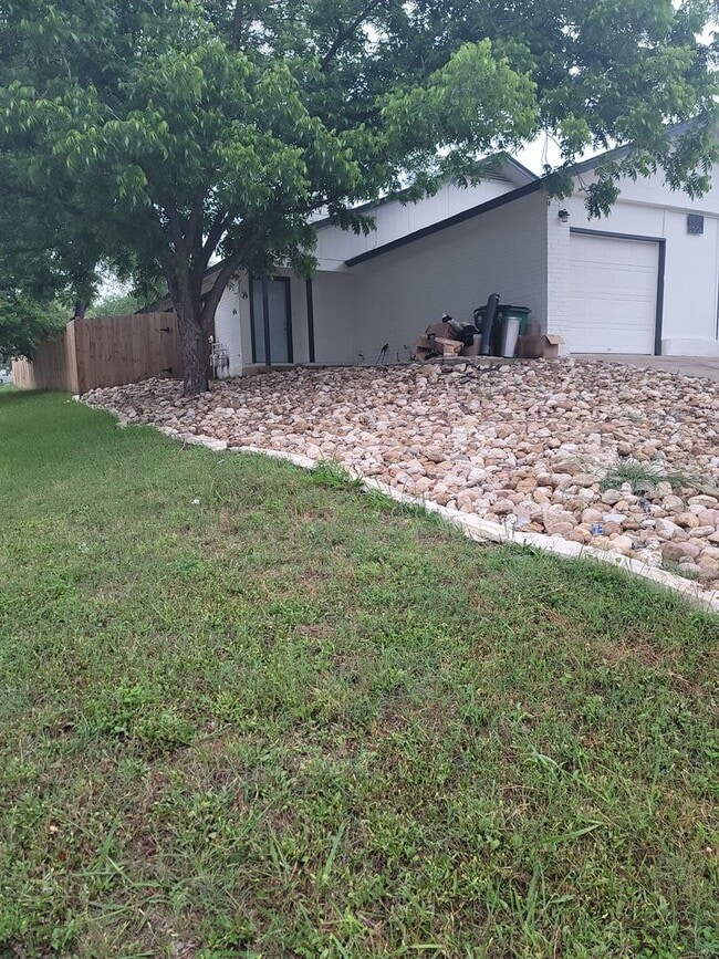 DOVE SPRINGS DELIGHT - RENOVATED 2/2 DUPL... - DOVE SPRINGS DELIGHT - RENOVATED  2/2 DUPL...