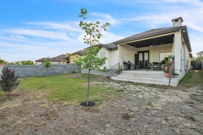 Building Photo - 317 Altozano Dr