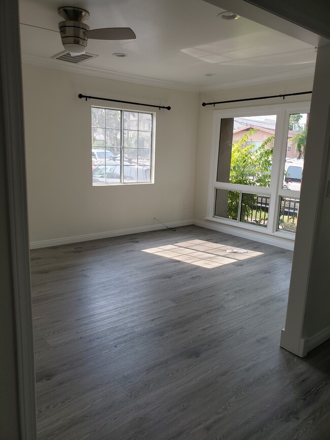 Building Photo - 5306 Romaine Street