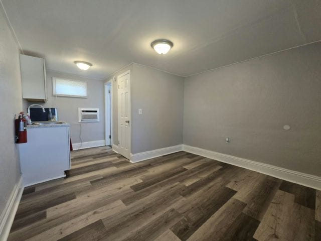 Building Photo - 12840 Seminole Blvd