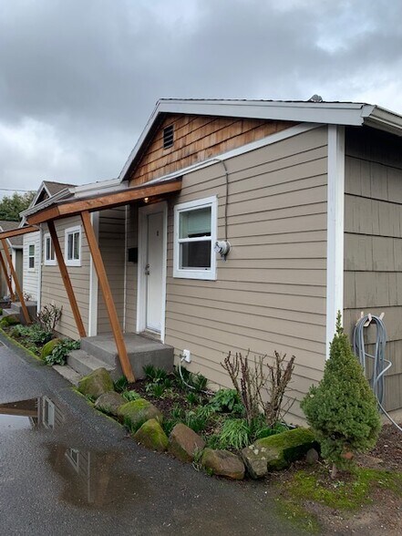 Building Photo - 4808 NE 99th Ave