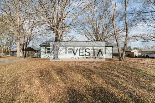 Building Photo - 35 E Silverleaf Dr