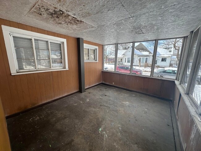 Building Photo - 2401 Main-