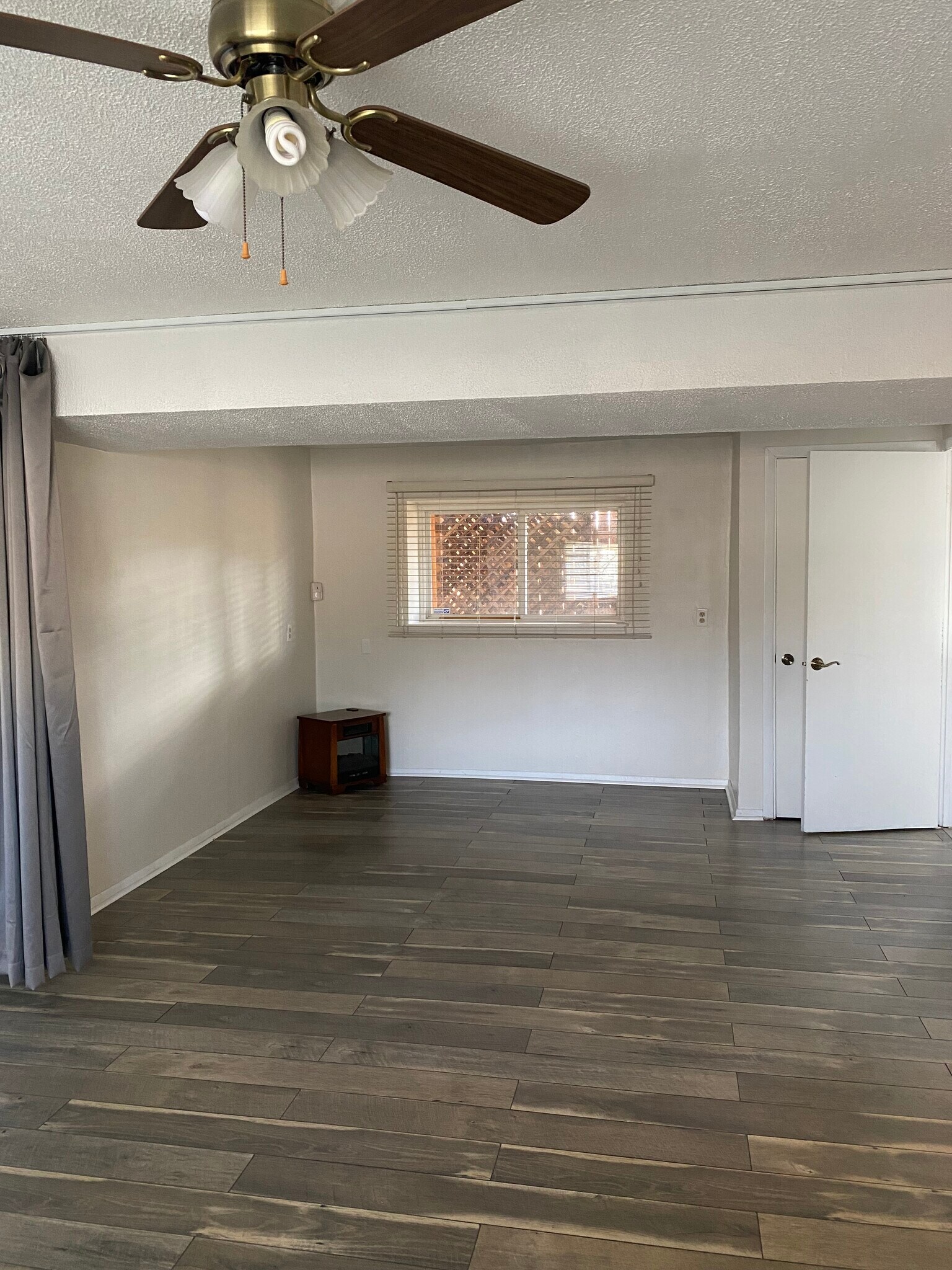 Building Photo - 325 Catalina Dr